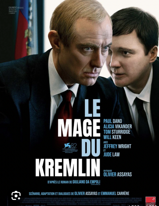 Cartel de la película Le Mage du Kremlin con actores principales