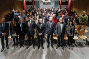 Presentación de conclusiones del proceso participativo en Andorra con participantes y autoridades