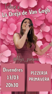 Mujer cantando en un evento de tribut a La Oreja de Van Gogh