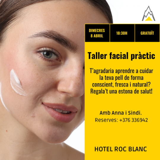 Mujer aplicando crema facial en un taller práctico de cuidado de la piel