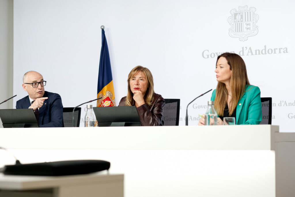 Roda de premsa del Govern d'Andorra sobre inversions en habitatge i sanitat