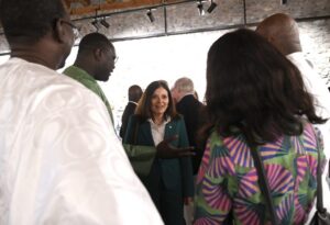 Inauguración del Cicle Geografies en Ordino con representantes de Senegal.