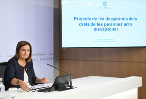 Ministra presentant el projecte de llei sobre discapacitat