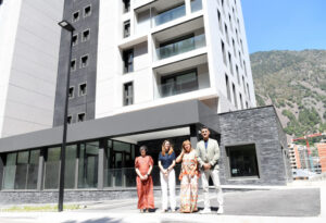 Inauguración de nuevos pisos de alquiler asequible en Borda Nova I, Andorra.
