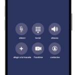 Pantalla de iPhone mostrando el servei d'emergència SOS via satèl·lit
