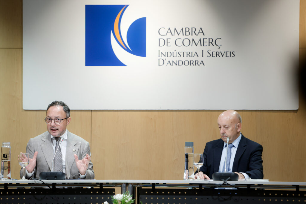 Xavier Espot presenta mesures sobre immigració en Andorra