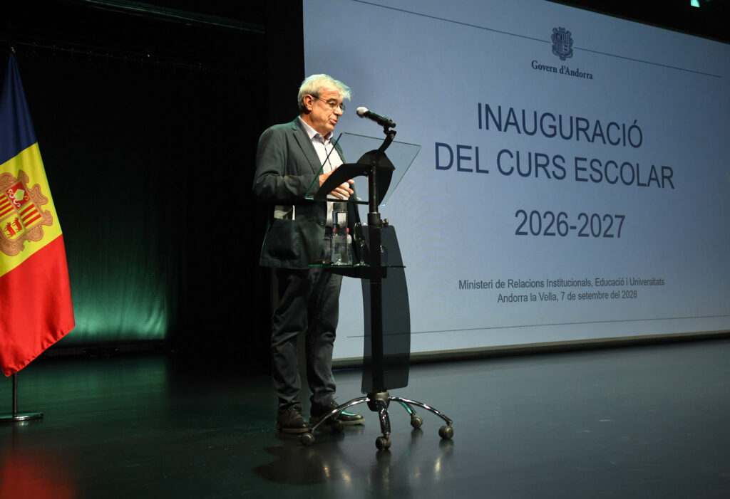 Ministro hablando en la inauguración del curso escolar 2026-2027 en Andorra