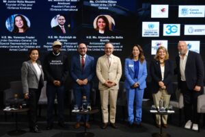 Participantes en la Cimera Mundial sobre la Protección de los Niños en Conflictos Armados